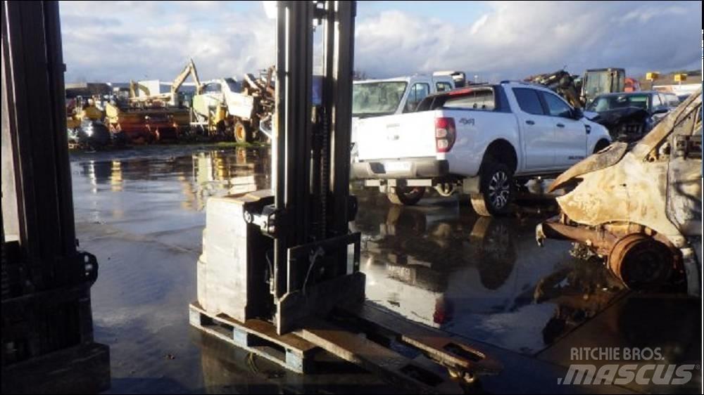 CAT NSP16N2 Low lifter