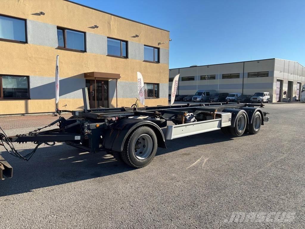 Fliegl 3-AXLE BDF Containerframe trailers