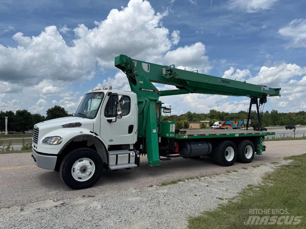 Freightliner M2 Tracked cranes