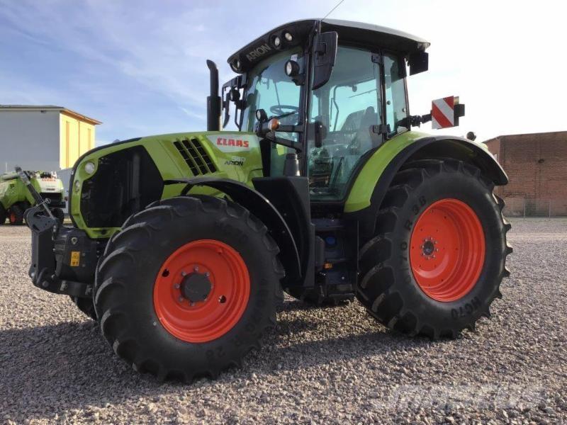 CLAAS ARION 530 Tractors
