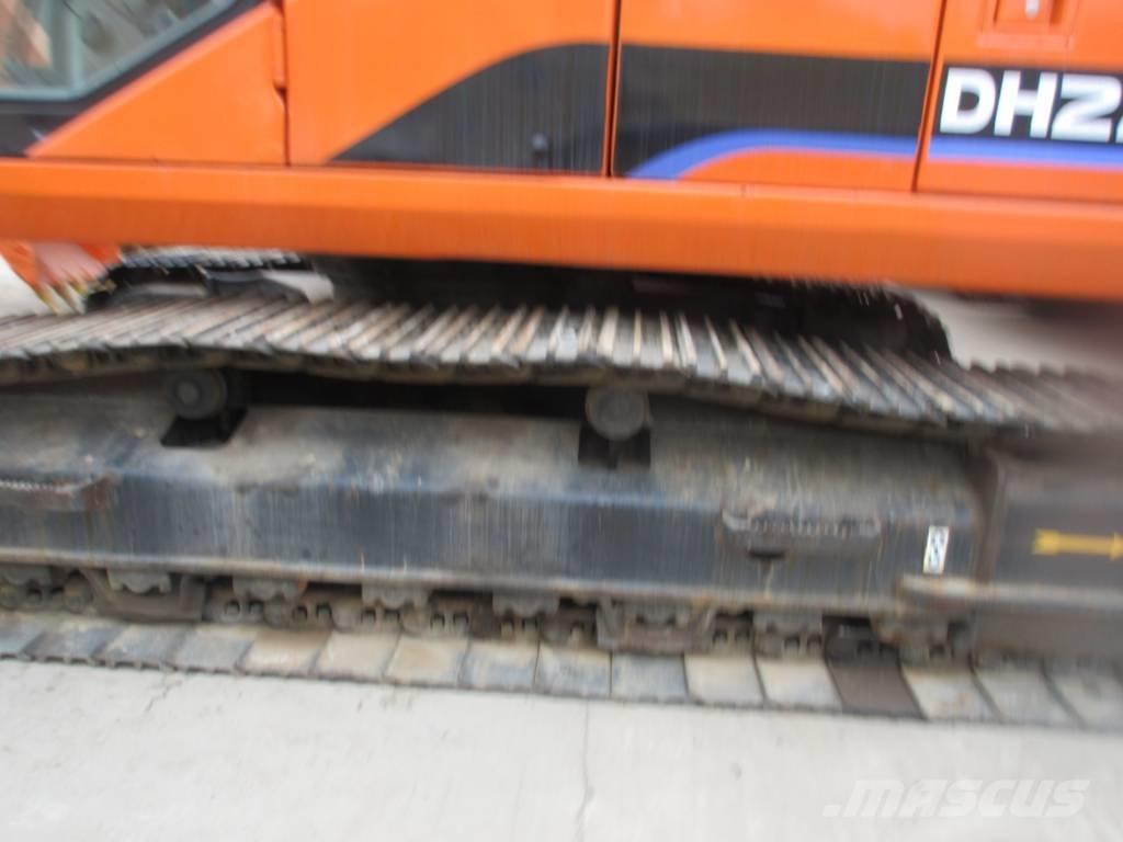 Doosan DX 220 LC-9 Crawler excavators