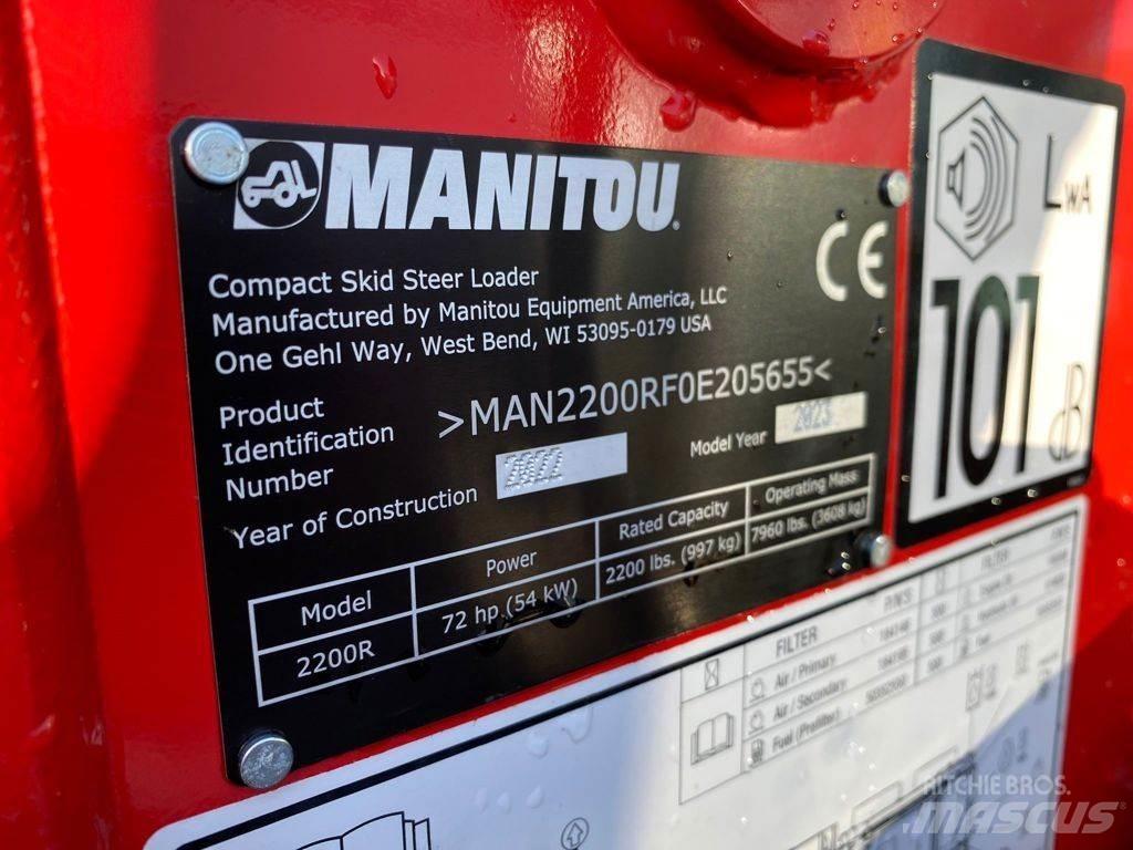 Manitou 2200R Skid steer loaders