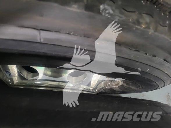 Fontaine  Flatbed/Dropside semi-trailers