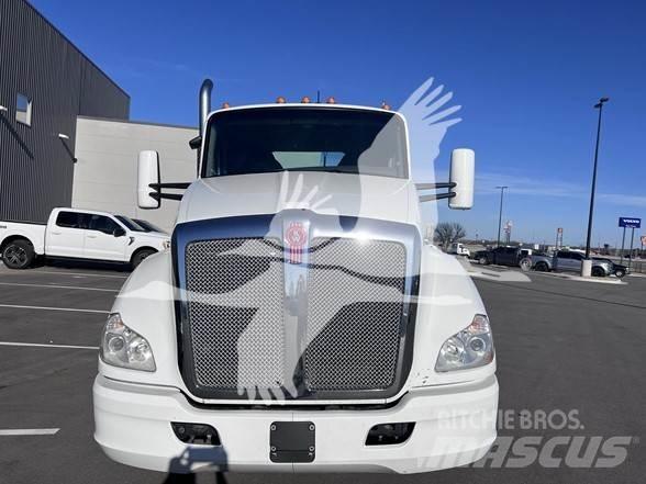 Kenworth T680 Tractor Units