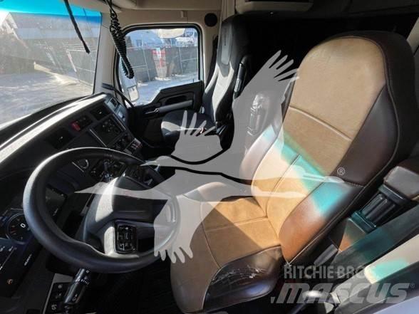 Kenworth T680 Tractor Units