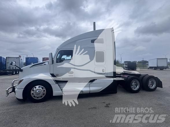 Kenworth T680 Tractor Units