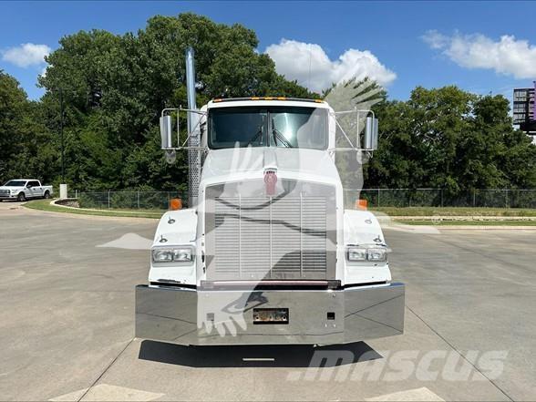 Kenworth T800 Tractor Units
