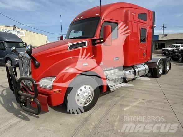 Kenworth T880 Tractor Units