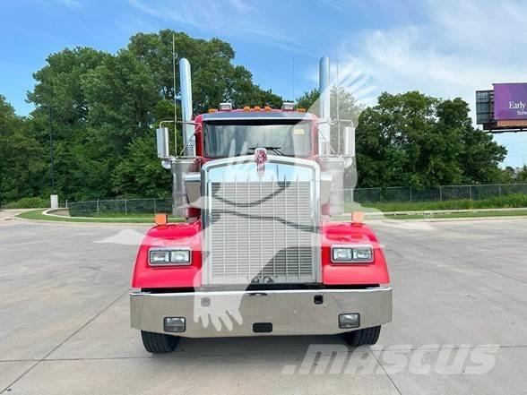 Kenworth W900L Tractor Units