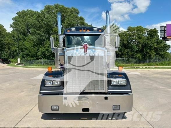 Kenworth W900L Tractor Units