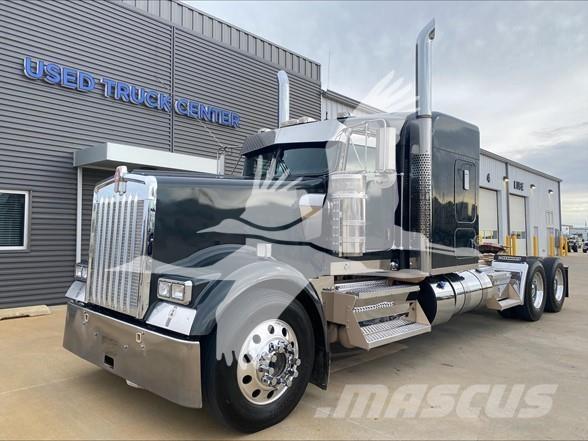 Kenworth W900L Tractor Units