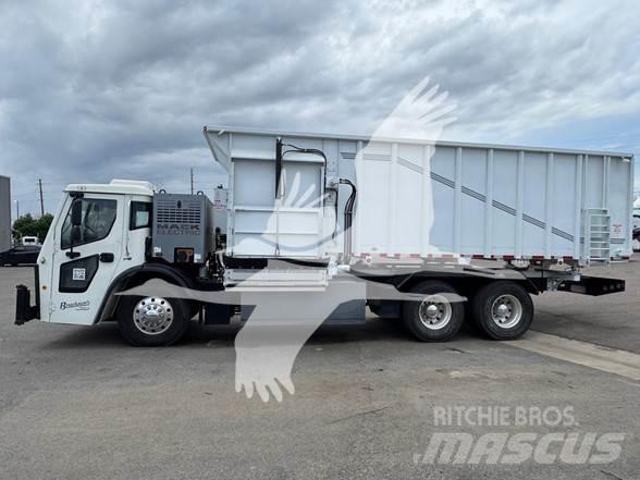 Mack LR64 Construction - Others