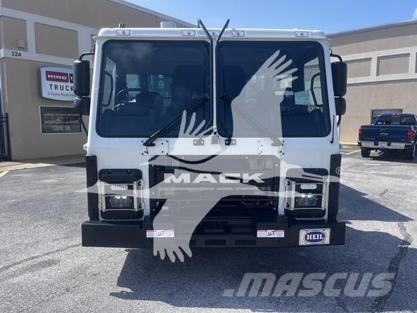 Mack LR64R Waste trucks