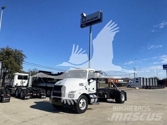 Mack MD6 Construction - Others