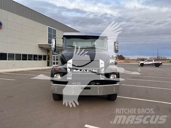 Mack MD6 Construction - Others