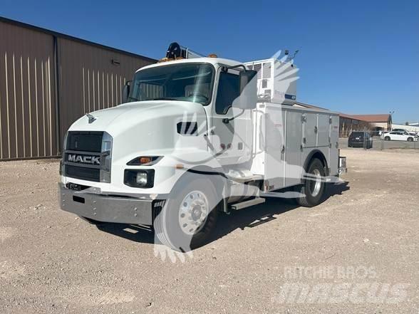 Mack MD6 Construction - Others