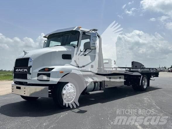 Mack MD6 Construction - Others