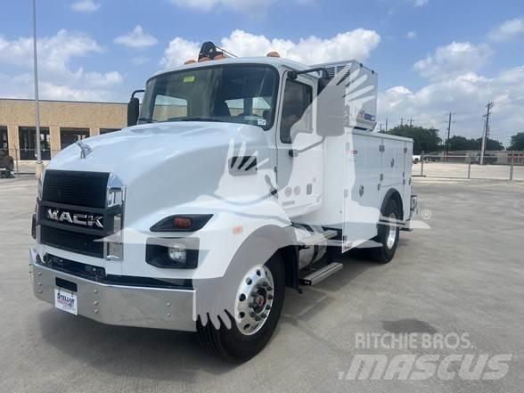 Mack MD6 Construction - Others