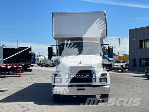 Mack MD6 Box body trucks