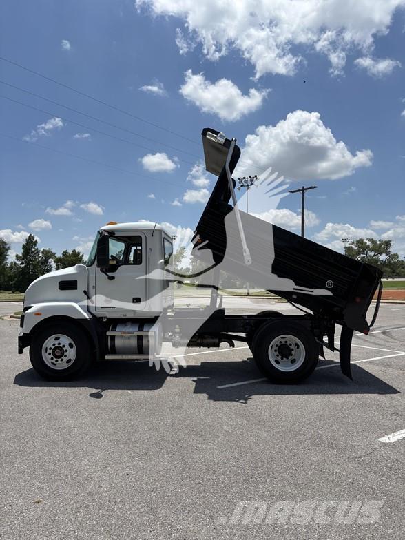 Mack MD6 Tipper trucks