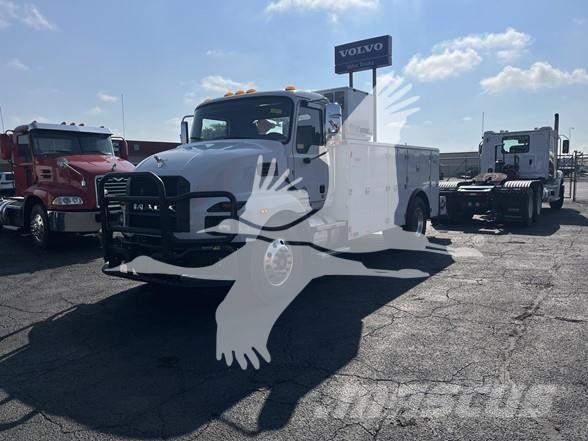 Mack MD6 Construction - Others