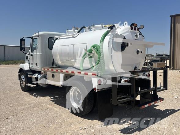 Mack MD6 Construction - Others