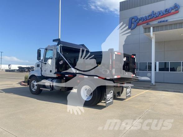 Mack MD6 Tipper trucks