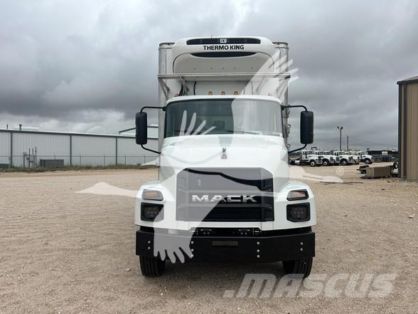 Mack MD6 Construction - Others