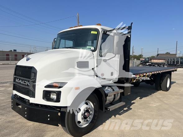 Mack MD6 Flatbed / Dropside trucks