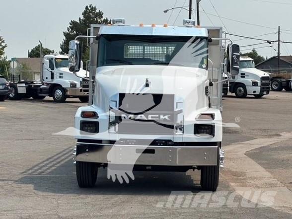 Mack MD6 Construction - Others