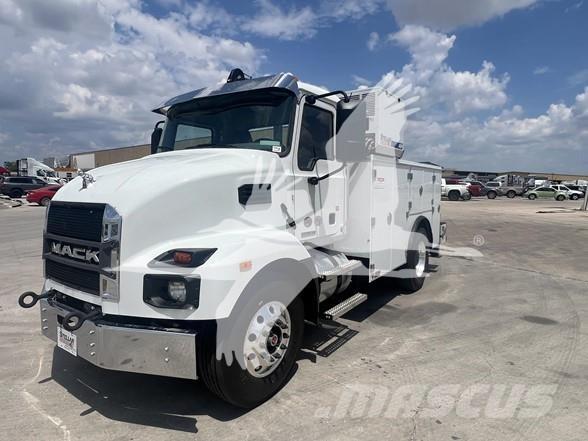 Mack MD6 Construction - Others