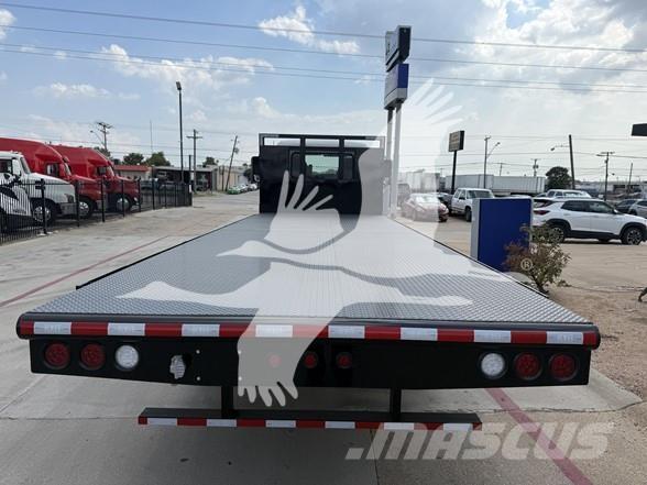 Mack MD6 Flatbed / Dropside trucks