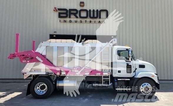Mack MD7 Construction - Others