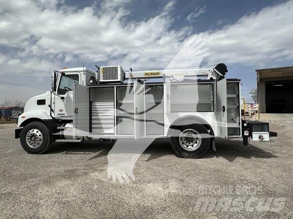 Mack MD7 Construction - Others