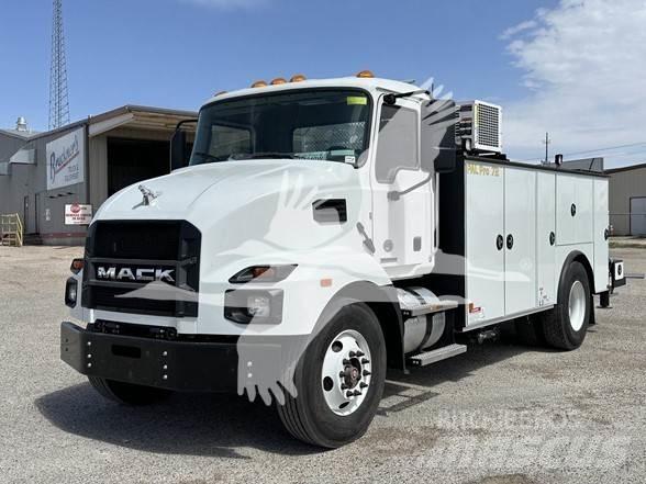 Mack MD7 Construction - Others