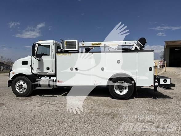 Mack MD7 Construction - Others