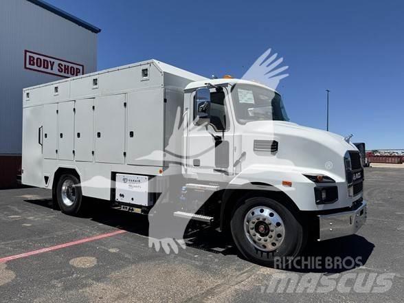 Mack MD7 Construction - Others