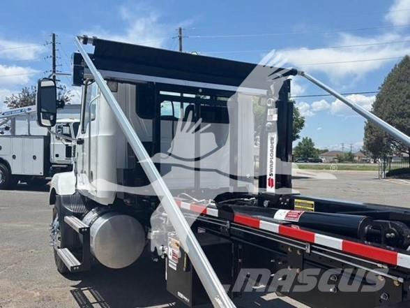 Mack MD7 Construction - Others