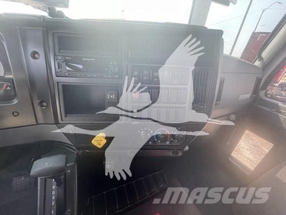 Mack MD7 Construction - Others