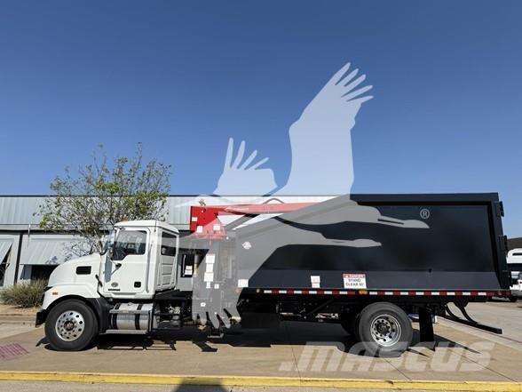 Mack MD7 Construction - Others