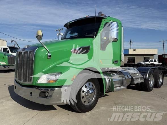 Peterbilt 579 Tractor Units