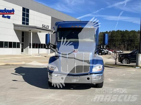 Peterbilt 579 Tractor Units