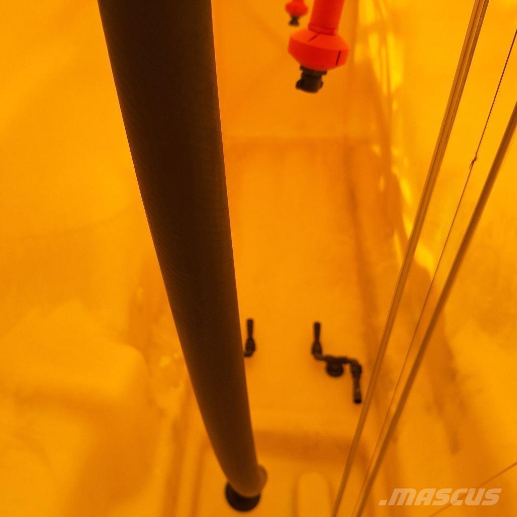 John Deere 732 Trailed sprayers