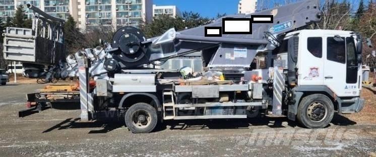 Horyong SKY450 Truck & Van mounted aerial platforms