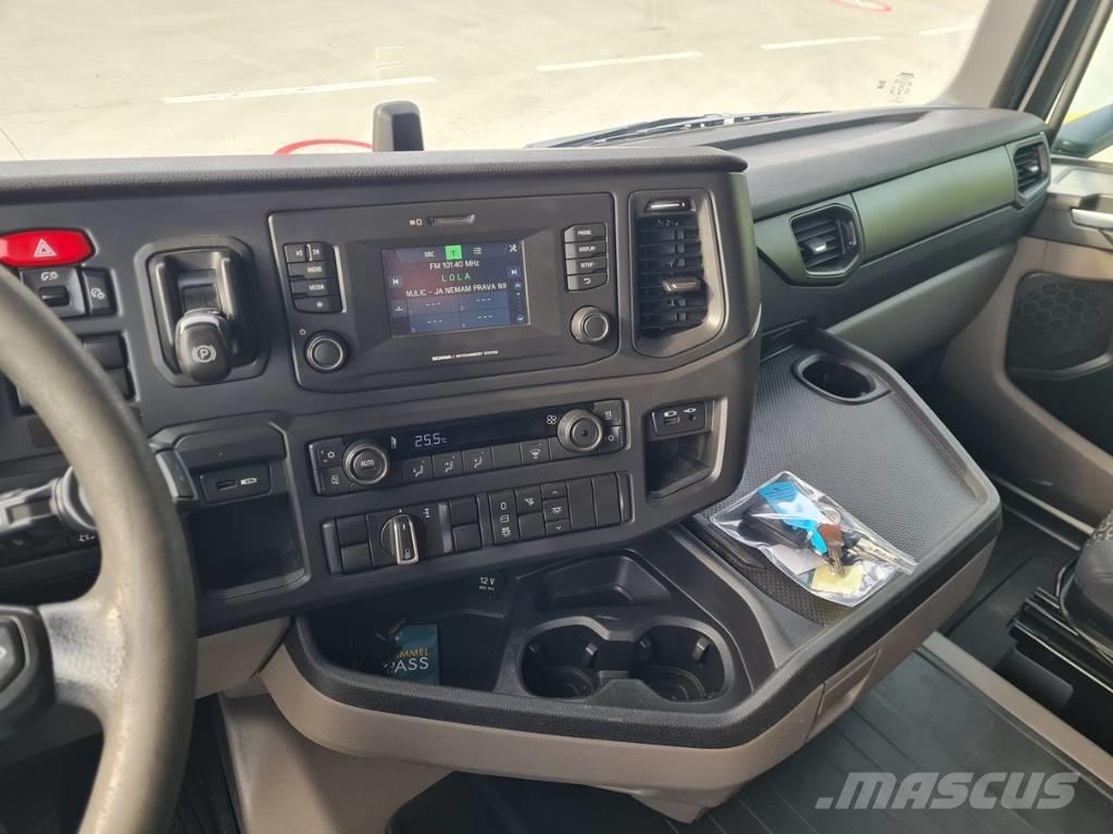 Scania R450 Tractor Units