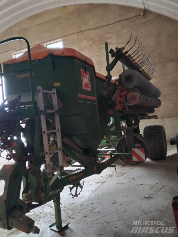 Amazone CITAN 9000 Precision sowing machines