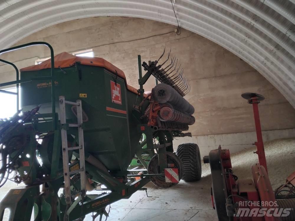 Amazone CITAN 9000 Precision sowing machines