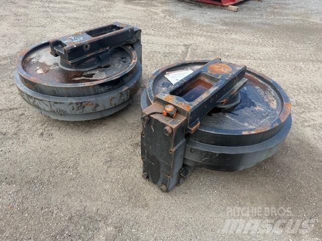 CAT 6020 NEW IDLER Tracks, chains and undercarriage