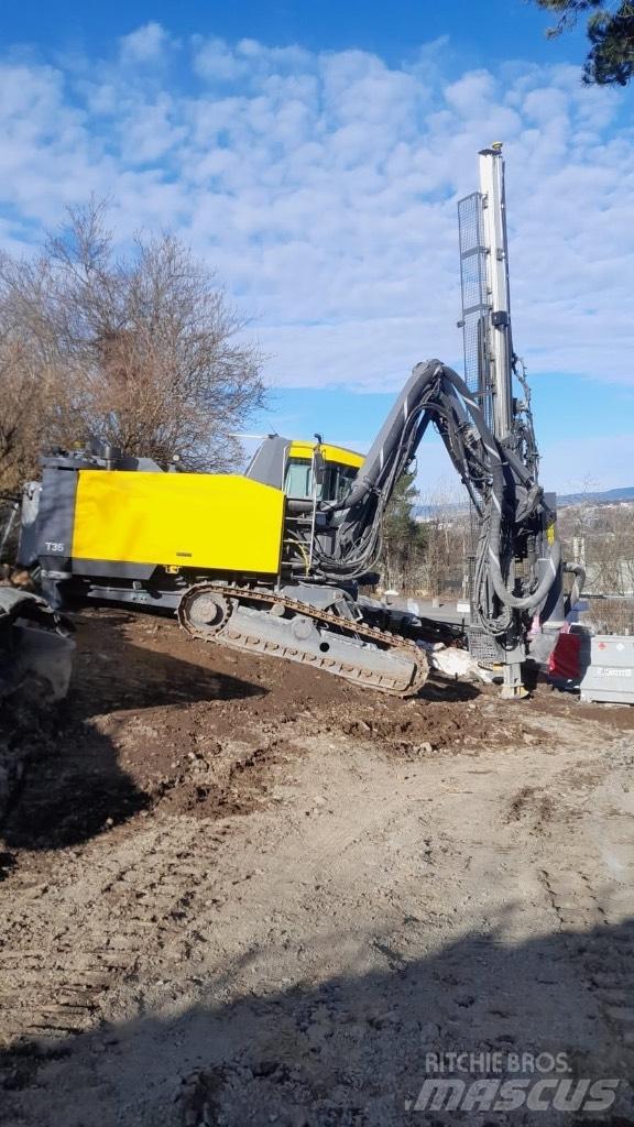 Epiroc Smartroc T35 Surface drill rigs