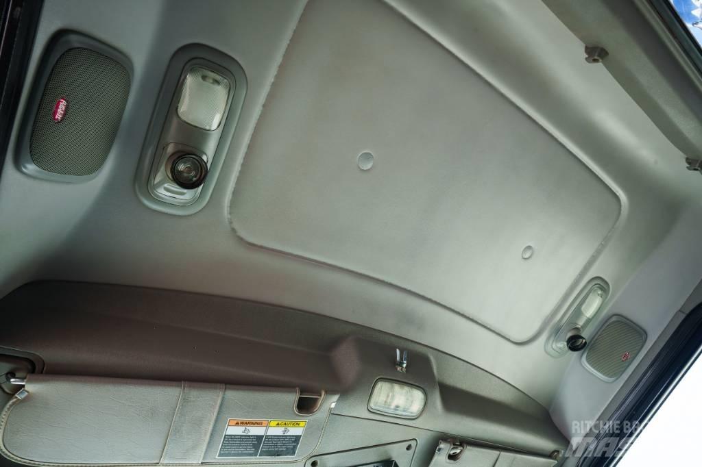 Peterbilt 388 Tractor Units